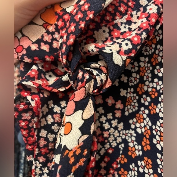 Michael by Michael Kors Floral Printed Split Sleeve Tie Blouse - Picture 9 of 9